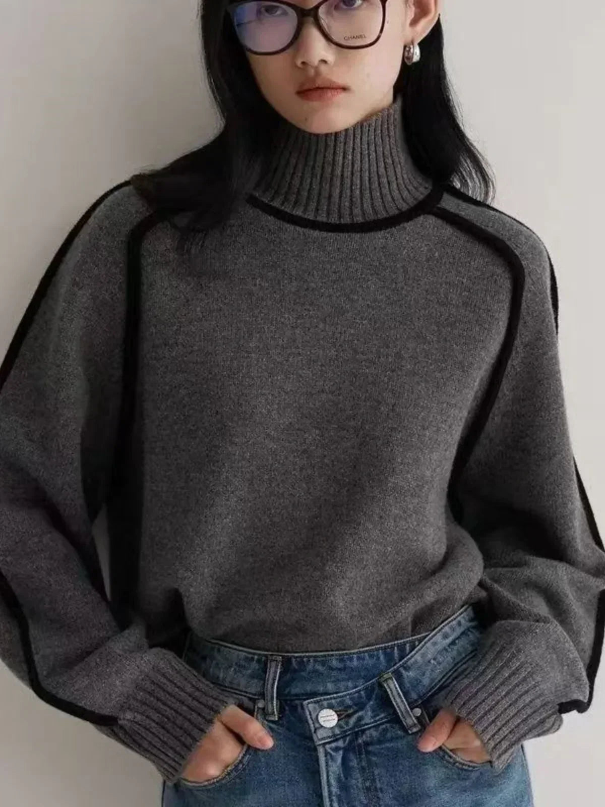 Taylor Murphy | Elegant Turtleneck sweater